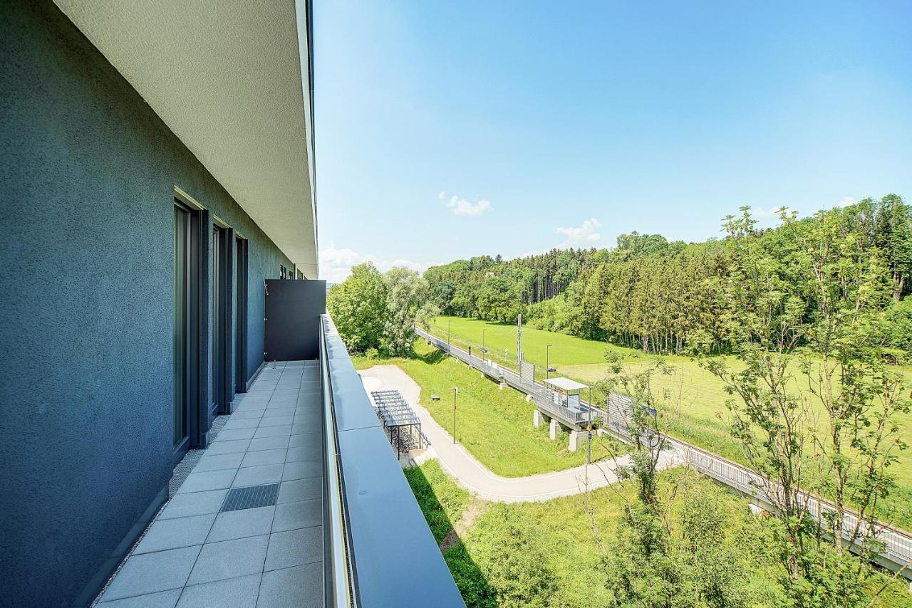 Bright: Rosenheim Aicherpark Exterior photo